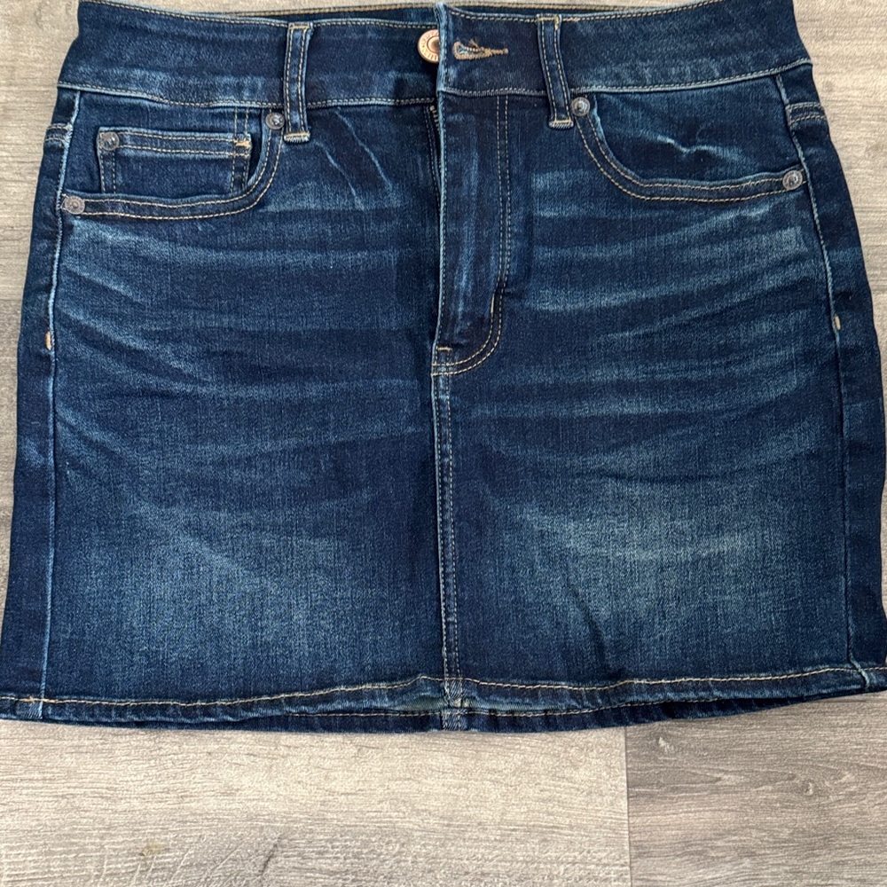 American Eagle - Denim Mini Skirt - US S, size 4 petite